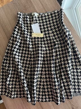 Max Studio Black & Cream Houndstooth Circle Skirt